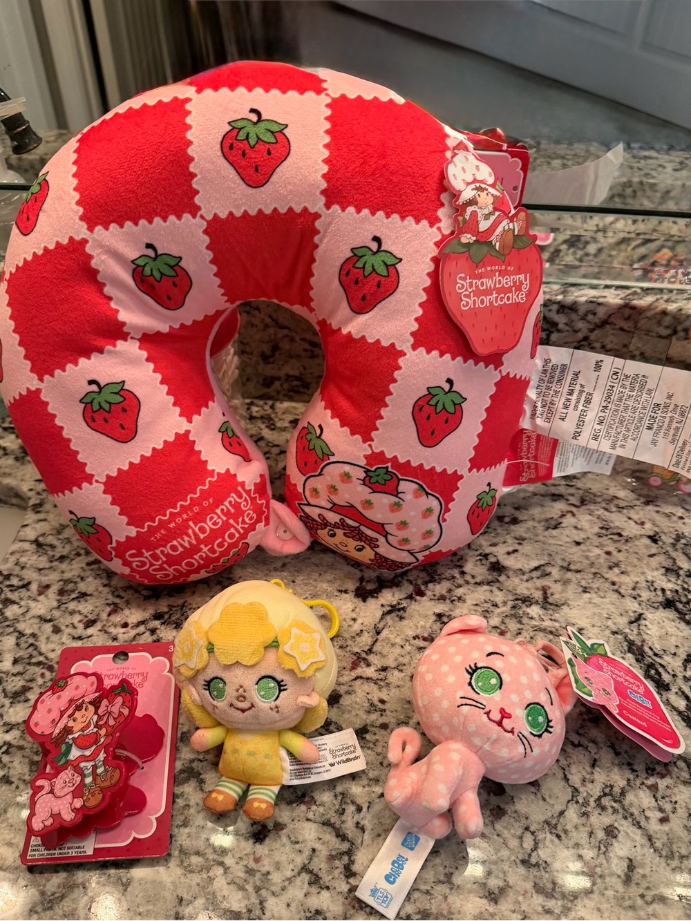 Lot Of  4 Strawberry Shortcake items NEW
